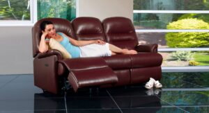 Keswick Small Leather Reclining 3-Seater Settee