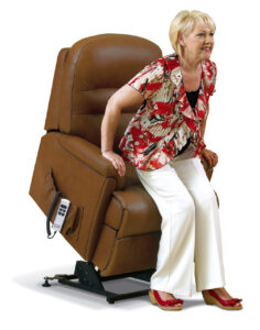 Keswick Small Leather Electric Riser Recliner