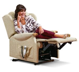 Lynton Knuckle Small Fabric Electric Riser Recliner