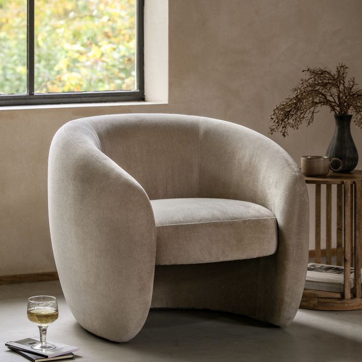 Curvo Armchair - Main Image