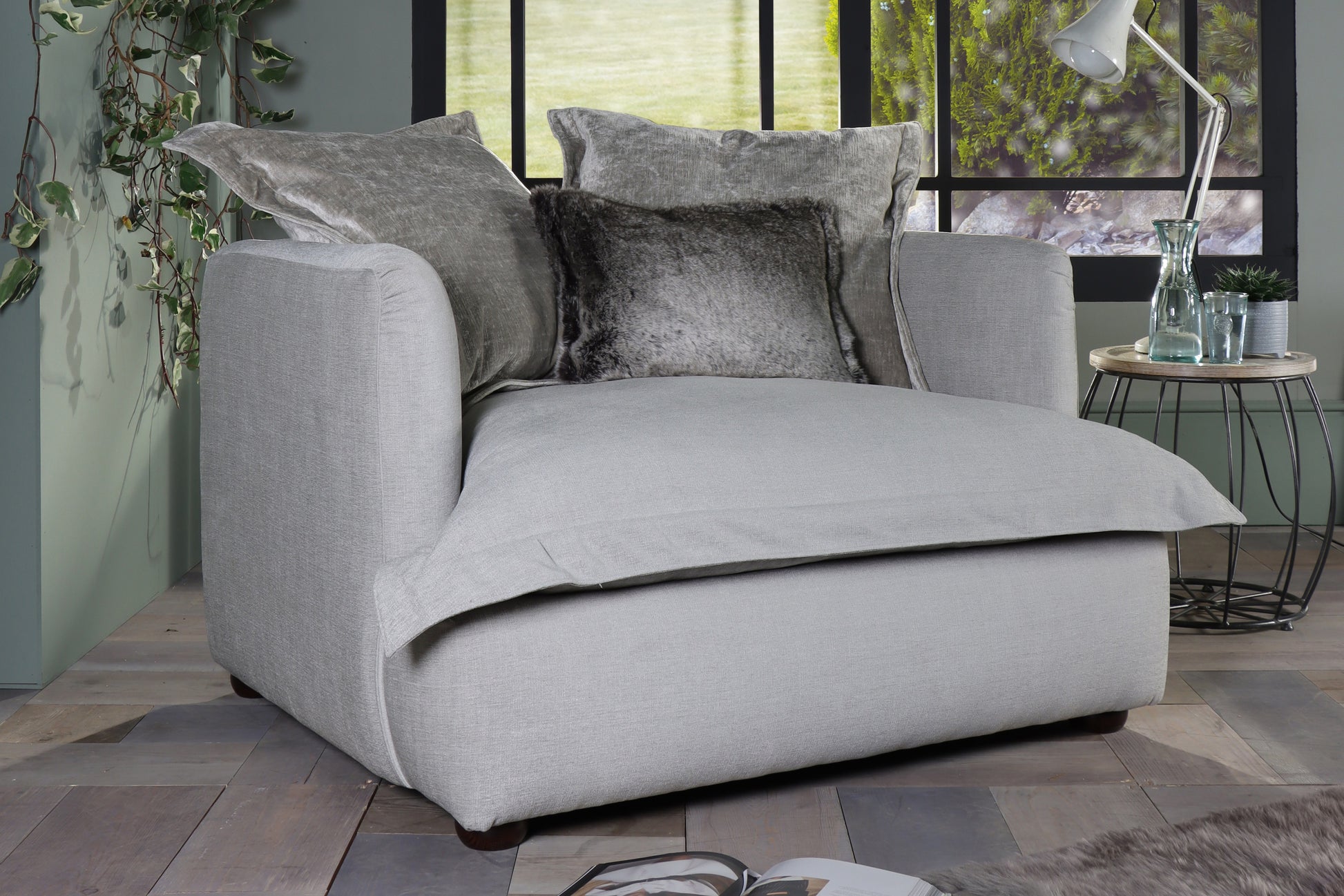 Amilie Snuggler - Main Image