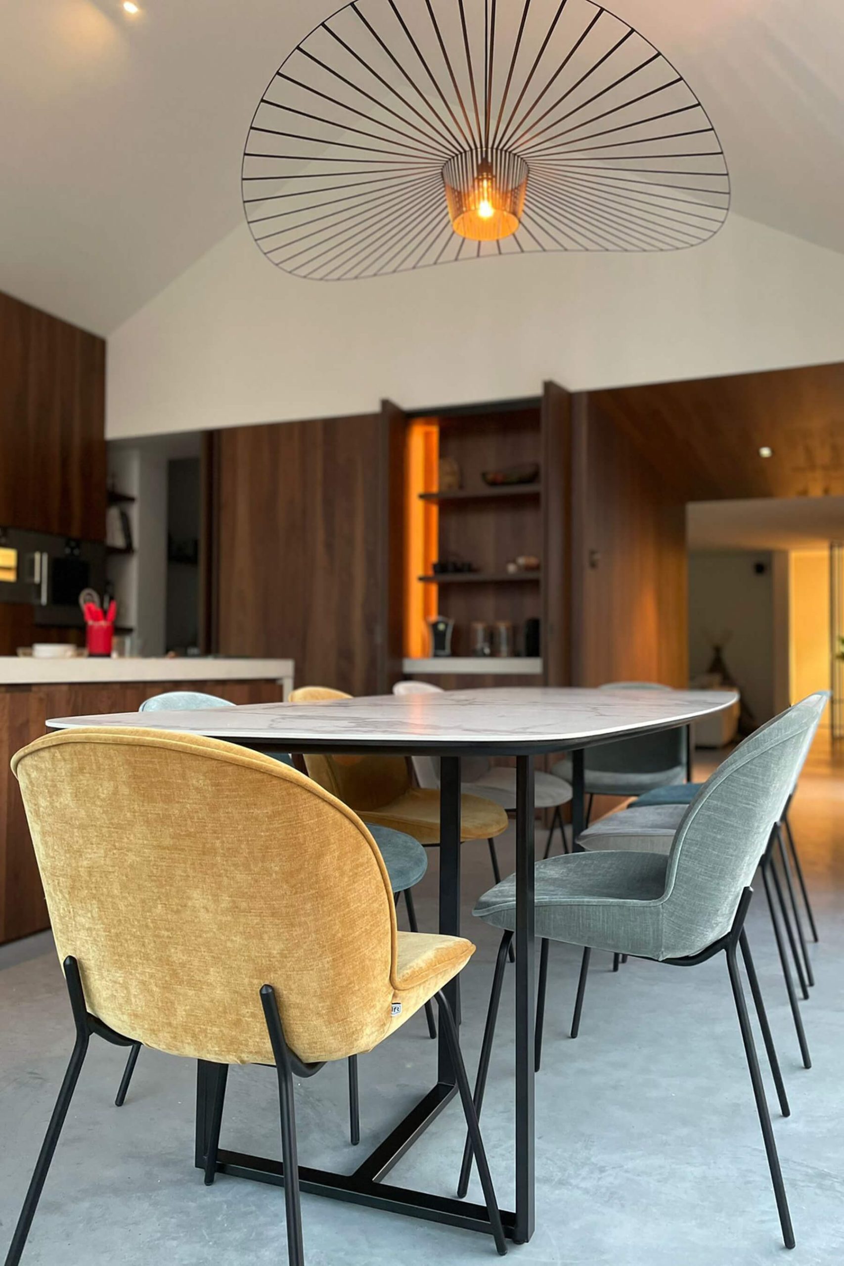 Hella Chair - Main Image