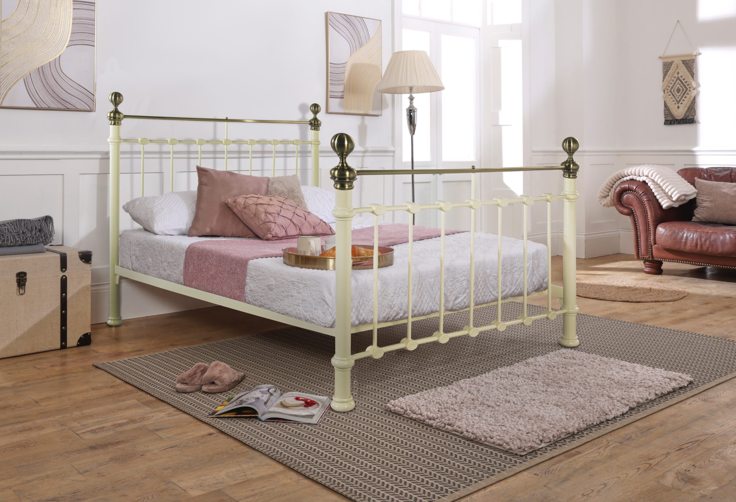 York | Premier metal beds | 50027 - Main Image
