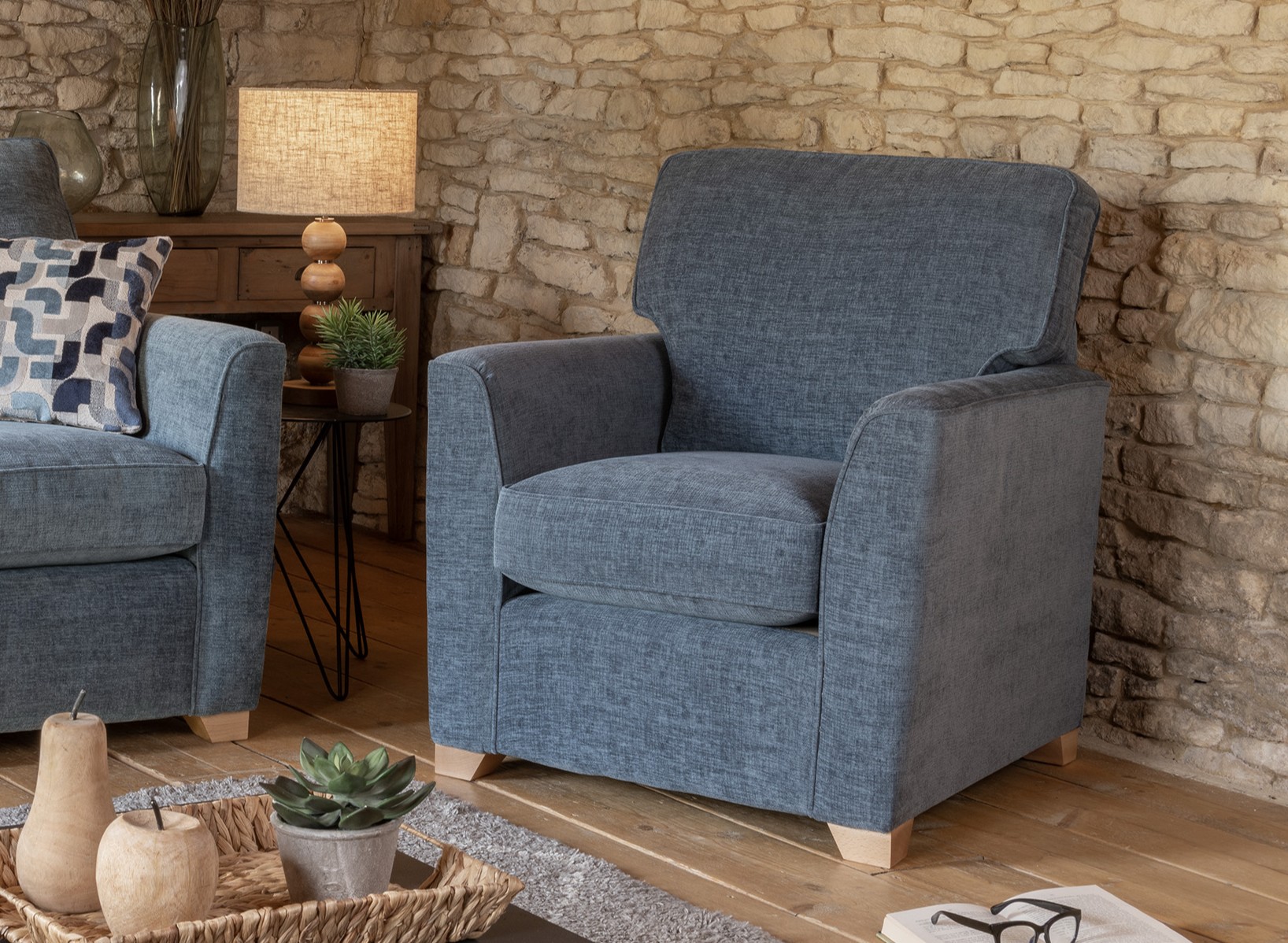 alstons reuben 2str in 4822 chair in 4822